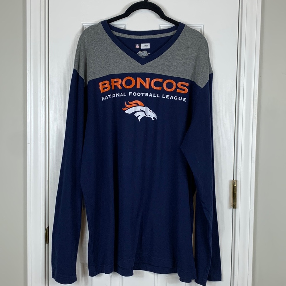 NFL Team Apparel Denver Broncos navy blue/grey long sleeved tee shirt XL